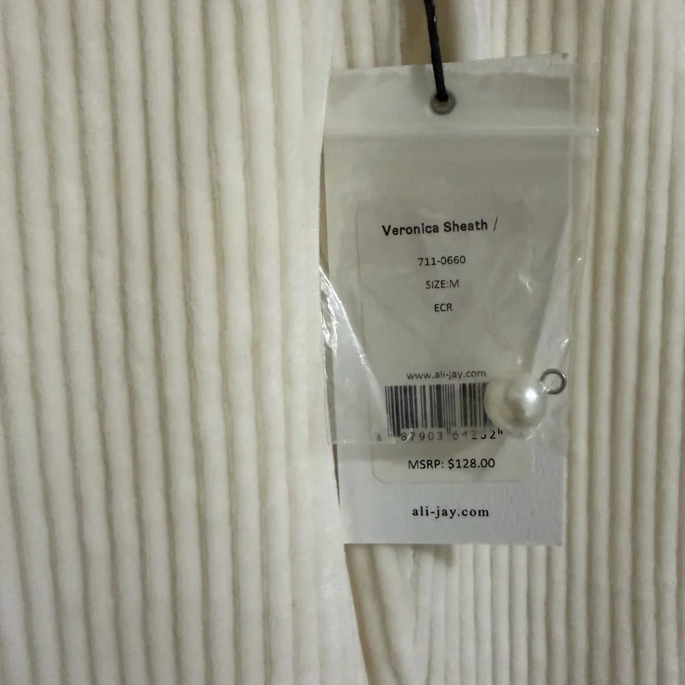 ALI & JAY velvet dress - Picture 6 of 8